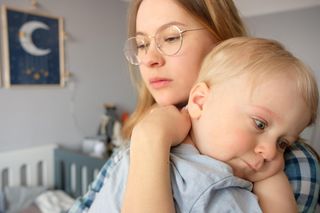 Psycholożka podsumowuje typowy rok rodziców. „Doceniajmy małe-wielkie rzeczy”