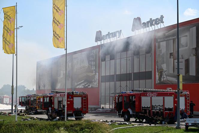 Służby ostrzegają! Alarmowy poziom amoniaku w związku z pożarem w Krośnie