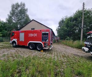 Na niebie widoczne były kłęby dymu. W Bielsko-Białej paliły się wraki samochodów