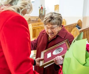 106 lat pani Genowefy! Niezwykła jubilatka świętowała urodziny