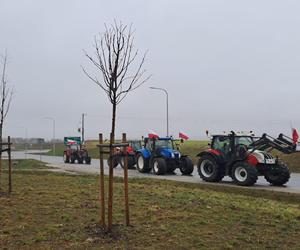 Trwa protest rolników. Drogi na Pomorzu są sparaliżowane. Gdzie trwają utrudnienia? 