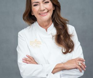 Anna Mucha, Anna Strażyńska