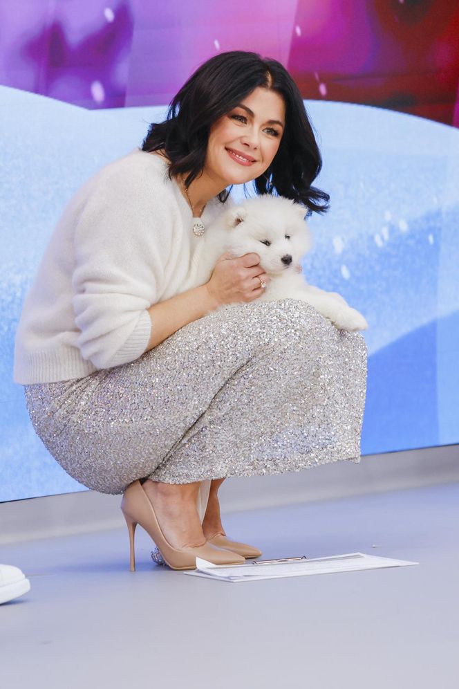 Kiedyś dziennikarz, a dzisiaj "pan od plastyki"? Kurzajewski z Cichopek kleją wielkanocne ozdoby!