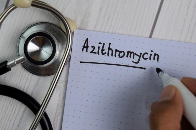 Azytromycyna (Azithromycinum)