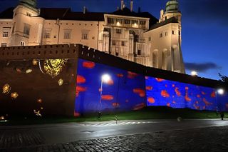 Turystyczny hit w Krakowie? Multimedialny spektakl obejrzysz na murach Wawelu