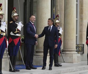 Nawrocki spotkał się z Macronem