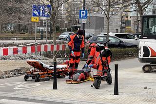 Staranował hulajnogę, uciekł i wrócił. Wypadek w samym centrum Warszawy 