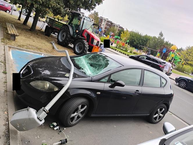 Traktorzysta z Rypina spowodował kolizję, po czym wezwał policję. Na jaw wyszły jego grzechy