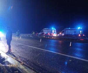 Rzezawa. Wypadek na autostradzie A4. 13 osób rannych