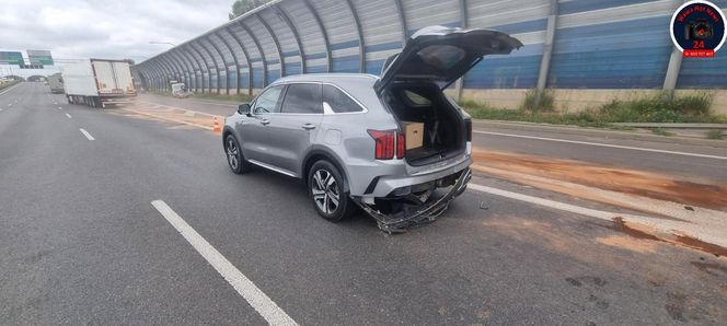 Karambol na S8 w Warszawie. Lądował śmigłowiec LPR. Zderzenie ośmiu pojazdów przed mostem