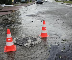 Nawałnica nad Gnieznem. Miasto zalały strumienie wody po ulewie i gradobiciu [ZDJĘCIA].