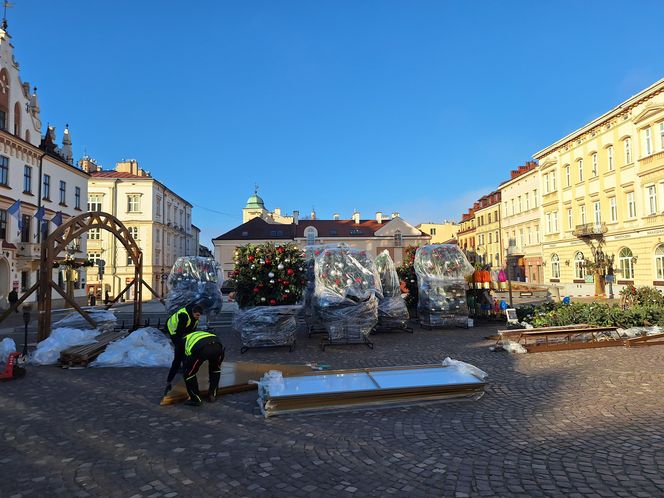 Świąteczne Miasteczko w Rzeszowie już powstaje!