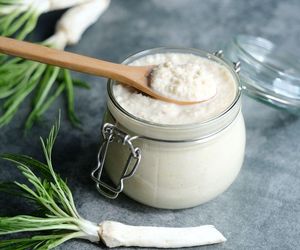 Słoiczki z chrzanem przechowuję tylko w ten sposób. Jest świeży i ostry przez kilka tygodni 