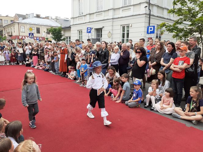 Siedlczanie mogli wsiąść w wehikuł czasu i zobaczyć ulicę Pułaskiego - Piękną sprzed stu lat