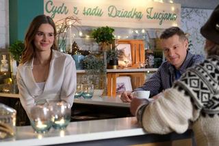 M jak miłość odc. 1797. Paweł (Rafał Mroczek), Franka (Dominika Kachlik), stryj Jędrzej Gutowski (Piotr Majerczyk)