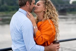 Przyjaciółki 20 sezon odc. 232. Patrycja (Joanna Liszowska), Wiktor (Paweł Deląg)