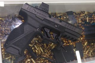 Radomski pistolet MPS trafia na rynek cywilny. Dwa lata czekania opłaciły się?