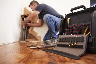 Płacą nawet 15 tys. zł za miesiąc. Ci fachowcy nie muszą martwić się o pracę