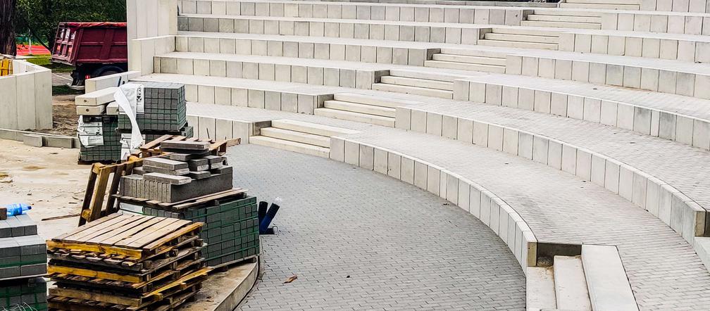 Przebudowa amfiteatru w Żydowcach - kwiecień 2020