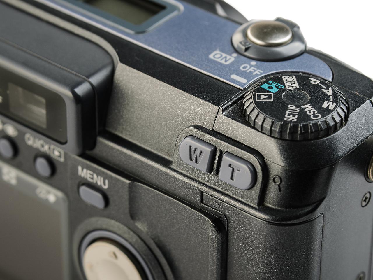 Zdjęcie, a na nim  plac, ulica, rondo czy skwer!