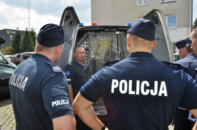 Takiego radiowozu nie ma nigdzie indziej! Wielkopolska policja testuje PROTOTYP!