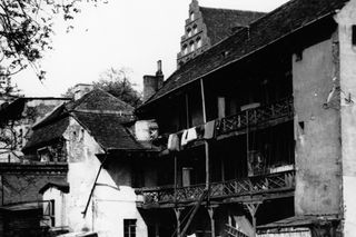 Wenecja Bydgoska ma niepowtarzalny klimat. Tak wyglądała 90 lat temu, a tak zmieniła się dziś [ZDJĘCIA]