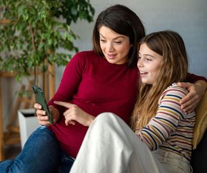 Szukają tego już 12-latki. Nie czekaj, aż internet „wyjaśni” im seks