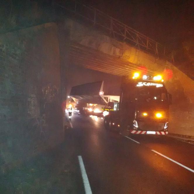 transport ponadgabrytowy kładki