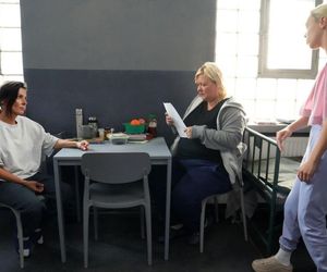 Barwy szczęścia odc. 3117. Kasia (Katarzyna Glinka), Brygida (Katarzyna Cynke), Elwira (Małgorzata Gorzna)