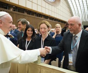 Papież Franciszek spotykał się na przestrzeni lat z gwiazdami