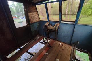 Statek UFO stoi przy nabrzeżu Pogorii i niszczeje