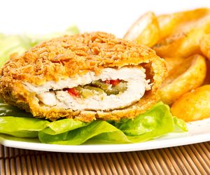 Piersi kurczaka nadziewane warzywami: łatwy i efektowny przepis 