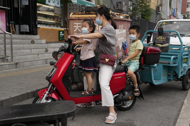 Szok! Chiński rząd chce dać możliwość karania rodziców za wybryki dzieci