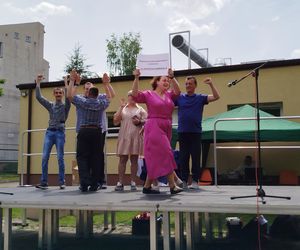 Przez lata ŚDS w Siedlcach działał w dwóch lokalizacjach, teraz już oficjalnie funkcjonuje w jednym miejscu, w budynkach dostosowanych do potrzeb osób z niepełnosprawnościami. 
