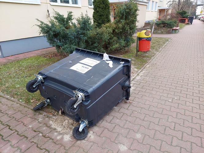 Problem z odbiorem śmieci na Czechowie