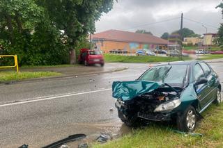 Poważny wypadek w Dobrym Mieście. Dwie osoby trafiły do szpitala 