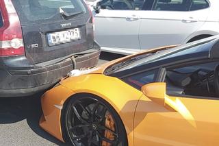  Lambo za 1,5 mln rozbite, alfa romeo na dachu. Wielkie kraksy w Warszawie