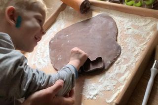 Anka i Teo poznali się na rehabilitacji. Oboje mają sześć lat i przed sobą długą walkę o zdrowie