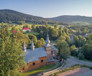 To dawna wieś królewska w Małopolsce. Słynie z najpiękniejszej cerkwi w regionie [GALERIA]