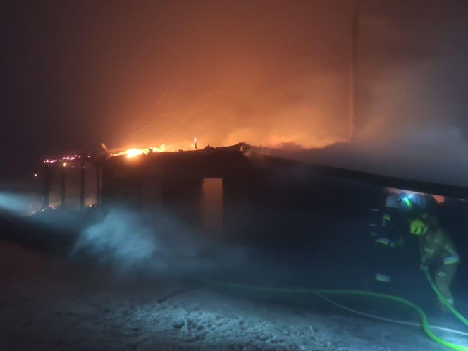 Pożar na Skrzycznem zagrażał schronisku