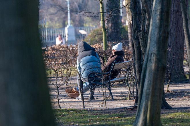 Agnieszka Kaczorowska i Marcin Rogacewicz  na spacerze