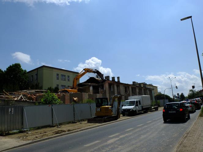 Nie ma gniazd, można wyburzać. Pustostan w centrum Lublina zniknie w ciągu kilku dni