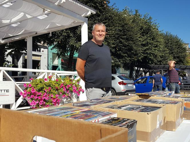 Mydło i powidło na "Rynku staroci" w Lesznie. Skarby z drugiej ręki 