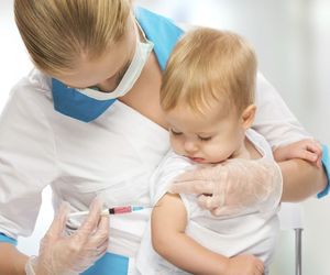 Szczepienie przeciwko pneumokokom - na NFZ, możliwe powikłania, ochrona