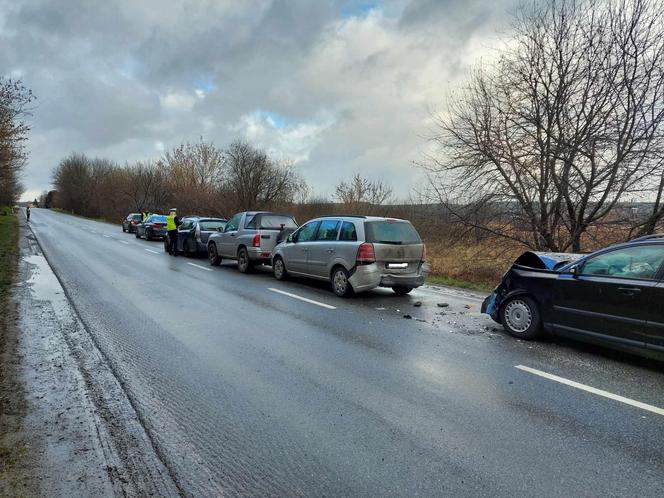 Mini karambol na drodze Starachowice - Wąchock