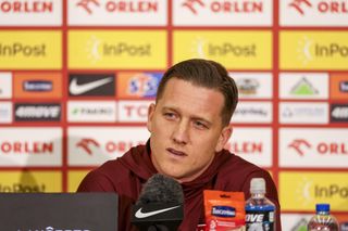 Żona Piotra Zielińskiego to prawdziwa piękność! Po zmianie kapitana będzie nową Anną Lewandowską? 