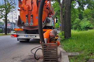 Uchronić Łódź przed zalaniem! Służby ZWiK wykorzystują różne rozwiązania [ZDJĘCIA]