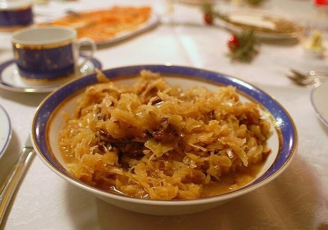 Bigos ze śliwką