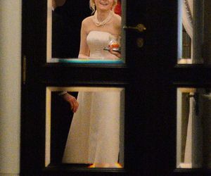 Porównaliśmy suknie ślubne córek prezydentów