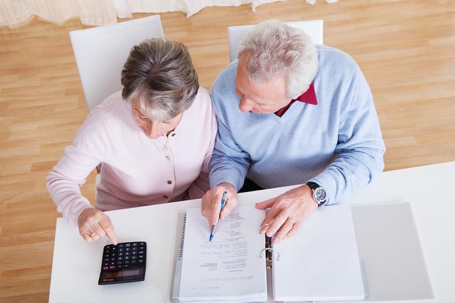 Minimalna emerytura - jaki staż pracy poza wiekiem emerytalnym